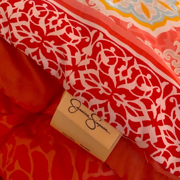 Queen Bedspread - Picture 2 of 3